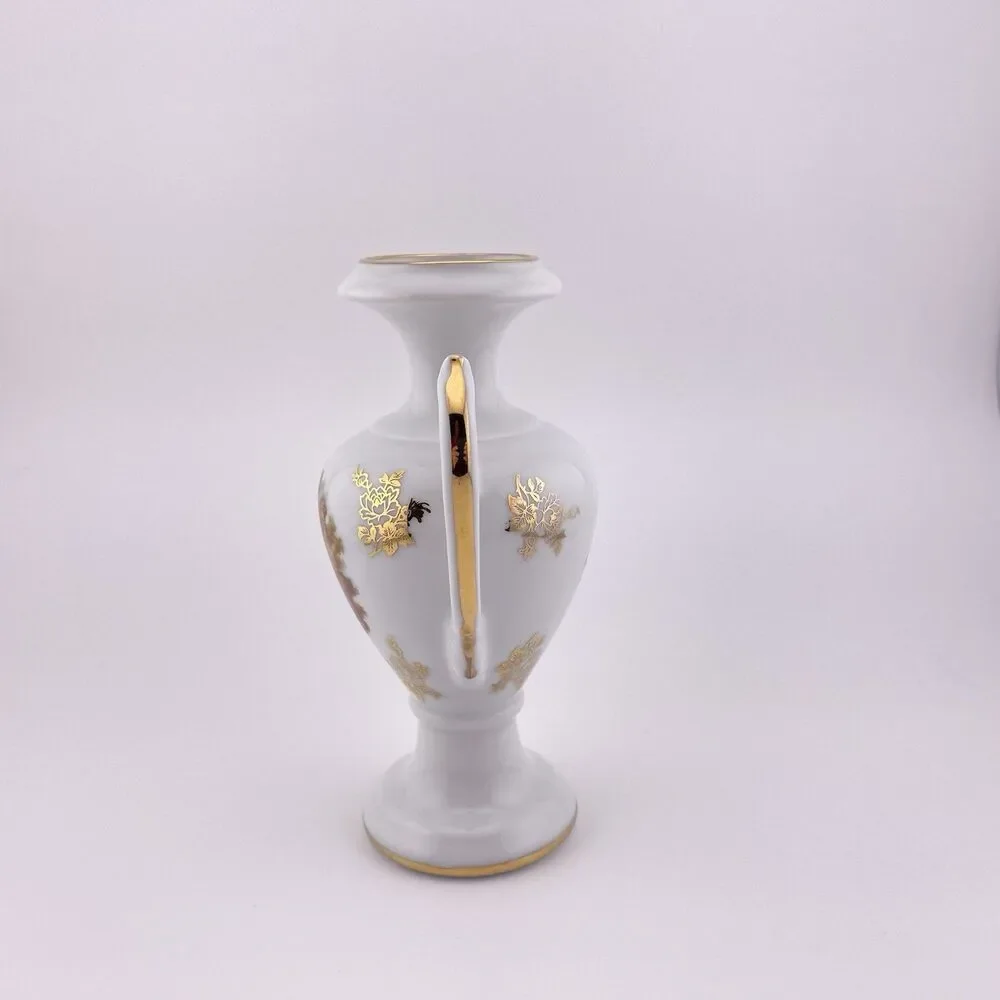 LIMOGES FRANCE WHITE HANDLED VASE VICTORIAN COUPLE & GOLD PORCELAIN 5 5/8” VTG